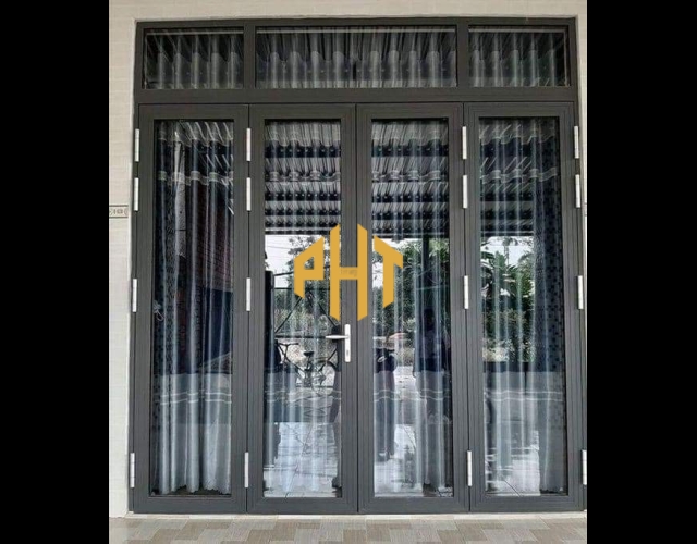 Cửa nhôm Xing fa 4 canh mở quay 
