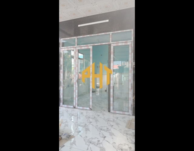 Cửa nhôm Xing fa 4 canh mở quay 